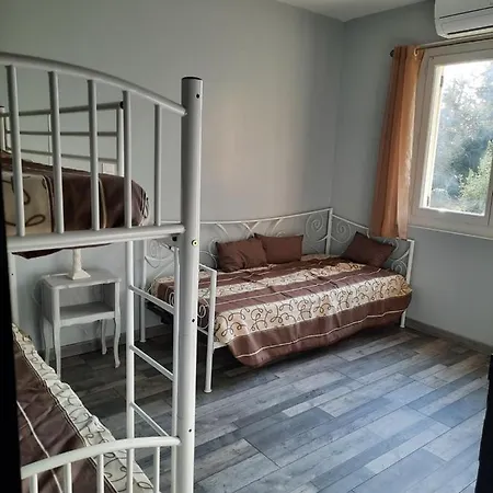 Maison Sur 2000m² D'espace Vert. Holiday home
